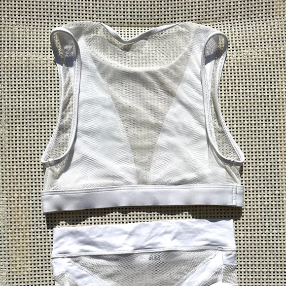 Minimale Animale Mesh Bikini Set - Picture 3 of 6